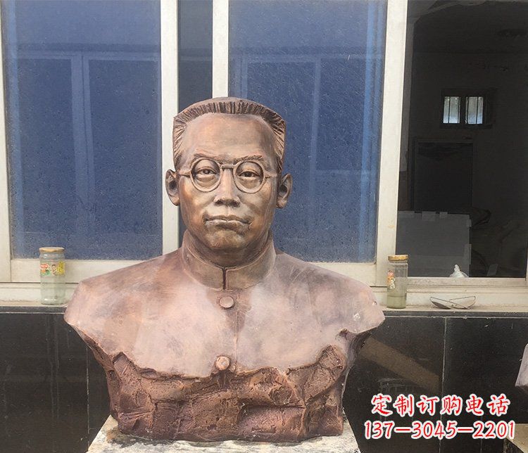 徐州精致的刘伯承头像铜雕