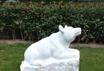 徐州唯美可爱的汉白玉小区动物熊雕塑