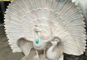 徐州汉白玉孔雀雕塑，传统工艺精致塑造