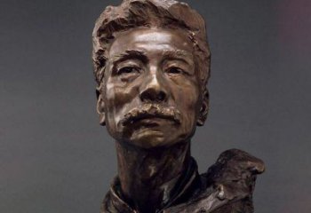 徐州鲁迅校园名人铜雕，展现鲁迅文学精神