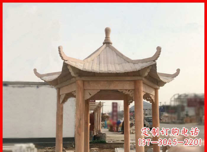 徐州晚霞红公园六角石雕凉亭
