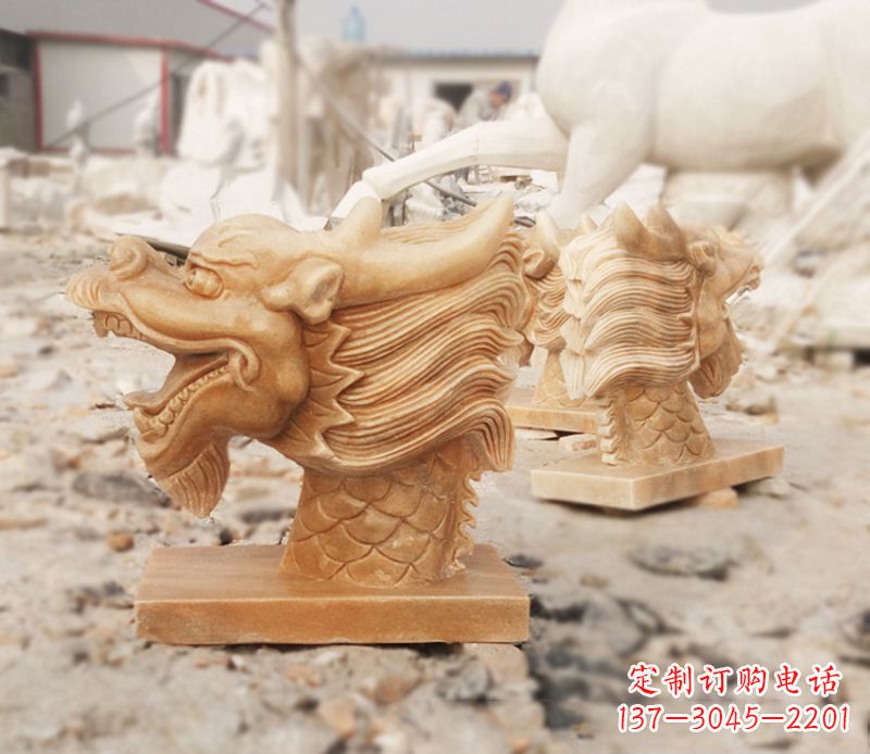 徐州晚霞红喷水龙头雕塑