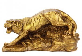 徐州中领雕塑生肖铜虎鎏金摆件，是一款以生肖虎…