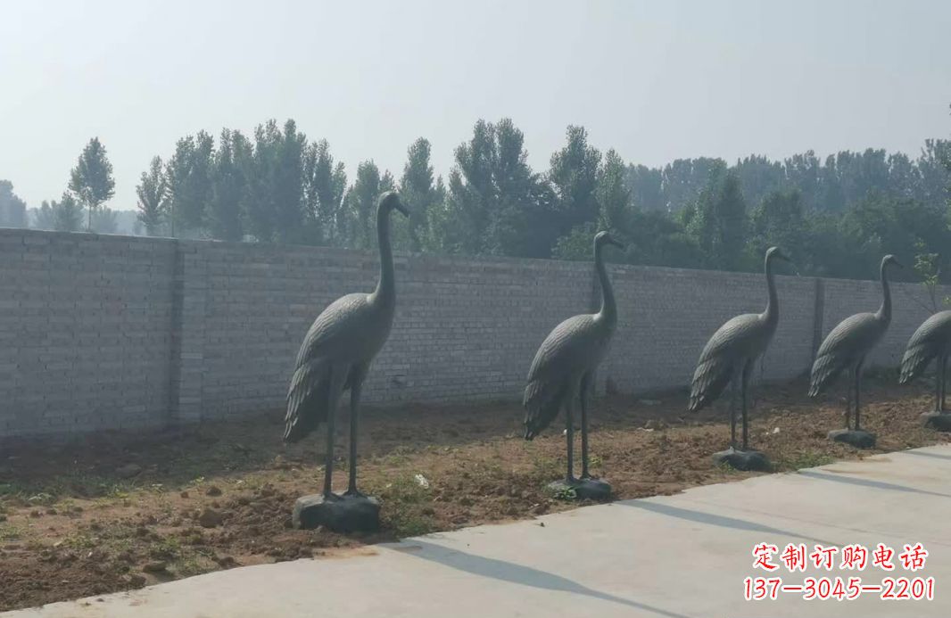 徐州仙鹤抽象铜雕