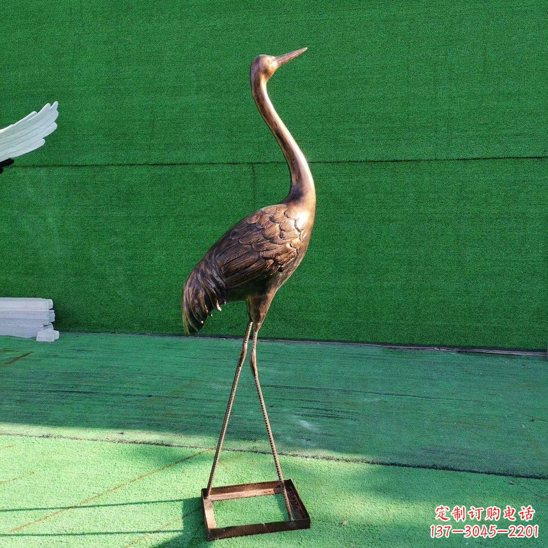 徐州仙鹤衔芝铜雕