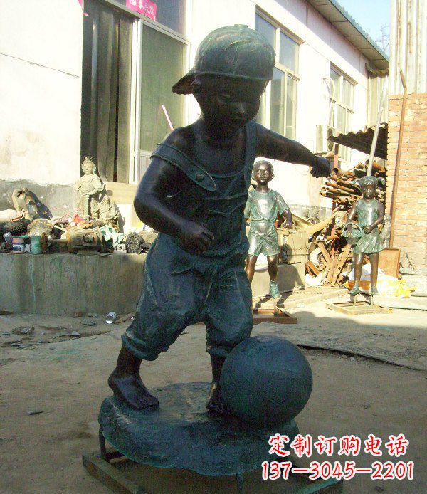 徐州小孩玩耍青铜人物铜雕