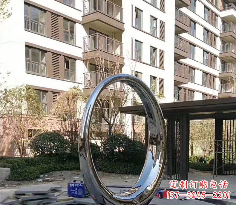 徐州小区不锈钢镜面圆环雕塑