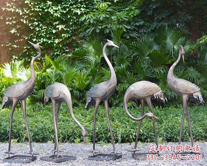 徐州写意仙鹤雕塑