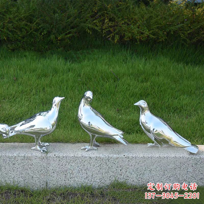 徐州银白色不锈钢电镀鸽子雕塑摆件