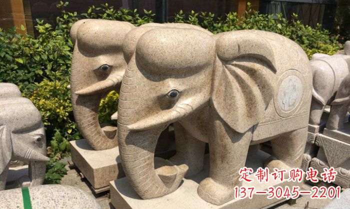 徐州招财进宝砂岩大象石雕